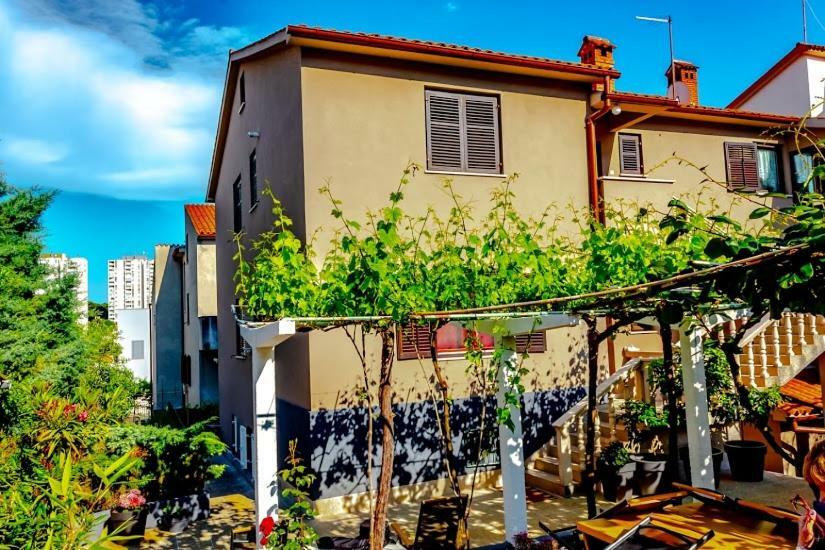 Apartment Katia Pula Dış mekan fotoğraf